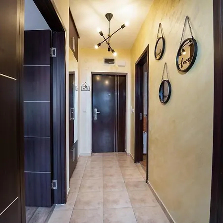 Апартаменти Alpin 1br + Spa In Complex Бансько